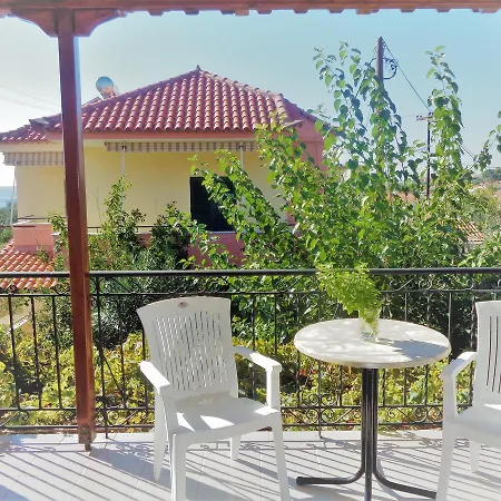 Jenny's House Is Guests' Favorite Part Of Apartmán Stoúpa
